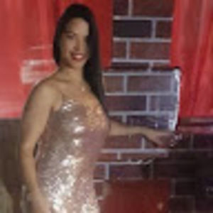 Meet your Posher, Lara